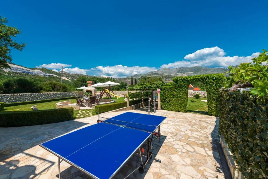 Vila Vergatum-Privacy,Gym,Billiards,Table Tennis Donji Brgat Экстерьер фото