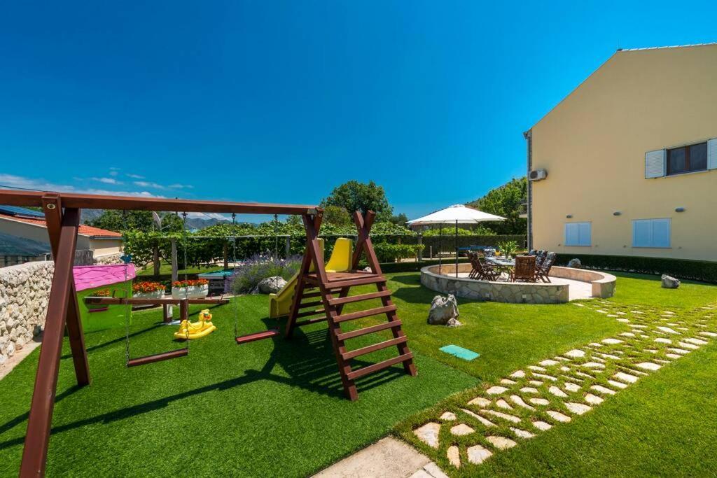 Vila Vergatum-Privacy,Gym,Billiards,Table Tennis Donji Brgat Экстерьер фото